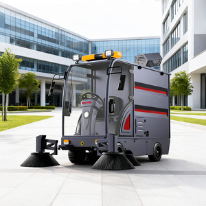 ST20 Ride on Road Broom Sweeping <strong>Machine</strong> Thoroughfare Corridor <strong>Sweep</strong> Tricycle Sweeper with Spray - Product Image 3