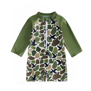 S0748 Maillot de bain personnalisé pour petite fille active, imprimé camouflage vert, vente en gros, ensemble de maillots de bain sans manches pour enfants - Product Image 1