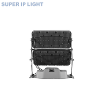 Projecteur mural LED RGBW double étage étanche IP65 avec contrôle DMX pour l'éclairage extérieur des façades de bâtiments