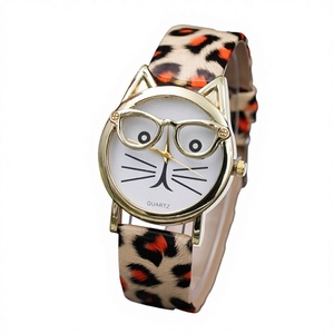Reloj Infantil <span class=keywords><strong>de</strong></span> Lujo con Diseño <span class=keywords><strong>de</strong></span> Gato, Bonito Reloj <span class=keywords><strong>de</strong></span> Cuarzo con Correa <span class=keywords><strong>de</strong></span> Cuero para Niñas, Regalo <span class=keywords><strong>de</strong></span> Moda con Diseño Nuevo - Product Image 1