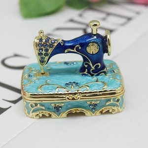 Shinnygifts nhỏ ủng hộ đám cưới Máy may phong cách kim loại hộp đính hình chữ nhật bên ủng hộ Hộp quà tặng - Product Image 5