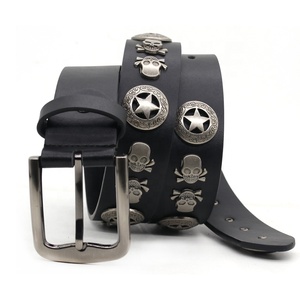 Cinturón de Cuero Ancho para Hombre, Diseño de Calavera con Remaches Negros, Estilo Punk, con Hebilla de Aleación - Product Image 3