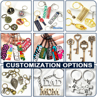 En stock, Porte-clés mousqueton en métal coloré, finition peinture pulvérisée, avec crochet de suspension robuste, élégant pour les amateurs de mousquetons et de la mode