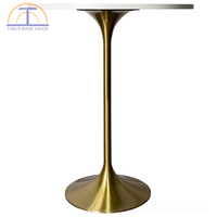 Table de bistrot ronde de style ferme moderne, plateau en MDF imitation bois, base en acier inoxydable en forme de tulipe, utilisation pour restaurant, café, bar, salle à manger