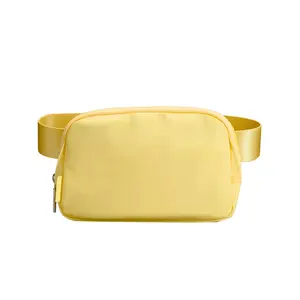 Toptan özel kadın tasarımcı Crossbody Sling çanta Mini Fanny paketi katı bel naylon bel çantası