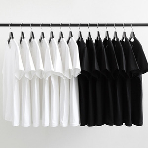 เสื้อยืดสตรีทแวร์สำหรับผู้ชายเสื้อยืดผ้าคอตตอน100% ขนาดใหญ่โชว์ไหล่ทรงหลวมโลโก้ตามสั่ง - Product Image 1