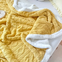 Usine en vrac en gros de haute qualité hiver épaissi Jacquard Sherpa chaud couverture de lit double pour l'hiver