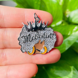Pendentif Couronne Femme Noire Reine de la Mélanine Luxe Bling Écologique pour Chaussure Sabot Crocodile Bijoux Breloques Diamant Mexicain Personnalisées - Product Image 4