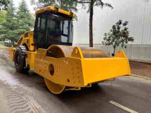 <span class=keywords><strong>Rodillo</strong></span> Compactador Vibratorio de 23 Toneladas, <span class=keywords><strong>Rodillo</strong></span> de Carretera de 20 Toneladas, Modelo Xs203J con Pata de Cordero, Marca Lutong LTS723H, <span class=keywords><strong>Precio</strong></span> de Venta - Product Image 6