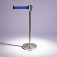 Poteau de signalisation en acier inoxydable durable équipé d'une ceinture rétractable en nylon de 2000 mm de long pour les événements, les magasins de détail et les aéroports