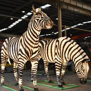 Lanterne LED in Seta Cinese Impermeabili a Forma di Animali per Decorazioni Esterne per Festival, Halloween, Giorno del Ringraziamento, Natale, Capodanno - Product Image 2