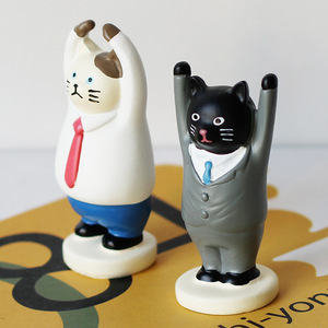 Cartoon Cat Figurine In Suit Resin Miniature Home Desk Decoration Artistic Craft Zhejiang Origin - Product Image 2