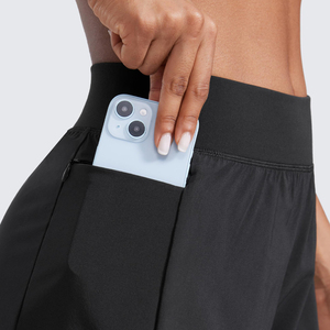 Shorts Deportivos de Cintura Alta Transpirables con Logotipo Personalizado, Botones en el Cinturón, Bolsillos de Fácil Acceso, Diseño de Doble Capa para Mujer - Product Image 2
