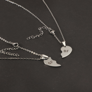 Collar <span class=keywords><strong>de</strong></span> Pareja <span class=keywords><strong>de</strong></span> Acero Inoxidable Estilo Deportivo con Bambú y Corazón Empalmado, Regalo Personalizado <span class=keywords><strong>de</strong></span> Nicho para Novia y Novio - Product Image 2