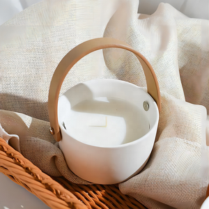 Bougies parfumées en cire <span class=keywords><strong>de</strong></span> soja sans fumée avec poignée en cuir, design <span class=keywords><strong>de</strong></span> luxe personnalisé, vente en gros - Product Image 6
