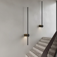 Lampe murale décorative minimaliste pour chambre à coucher, hôtel, couloir, à LED sans fil, à piles, à intensité variable, avec commande tactile, de haute qualité