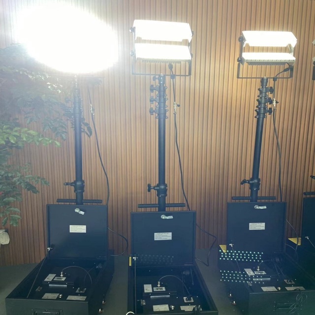 Rechargeable 20000 Lumen IP41 DC Lithium-ion Portable LED Mobile Tower for Outdoor Construction & Industrial Lighting