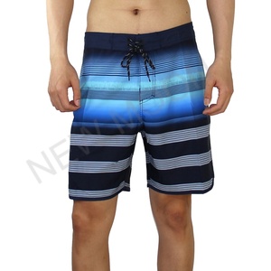 Shorts de plage personnalisés en polyester pour hommes, short de surf, short de bain avec poche, UPF50+ - Product Image 2