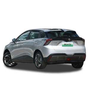 La conception intérieure de l'espace offre des options de stockage adéquates pour le véhicule électrique à nouvelle énergie MG4 - Product Image 2