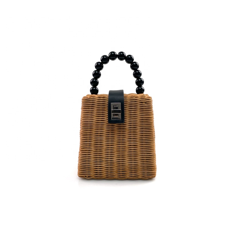 black wicker bolsa