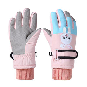 Gants d'hiver isolés en polyester <span class=keywords><strong>de</strong></span> haute qualité personnalisés en gros pour enfants Gants <span class=keywords><strong>de</strong></span> <span class=keywords><strong>ski</strong></span> pour enfants pour les sports <span class=keywords><strong>de</strong></span> neige-30 - Product Image 6