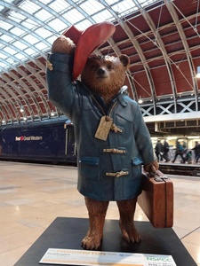 Nouveauté 2024, statue d'animal en métal décorée pour le jardin, sculpture d'ours <span class=keywords><strong>Paddington</strong></span> assis en bronze - Product Image 6