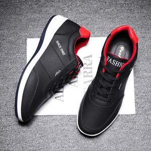 Chaussures de course hommes Sport <span class=keywords><strong>basket</strong></span>-ball PU baskets supérieures impression personnalisée chaussures de Sport décontractées hommes - Product Image 4