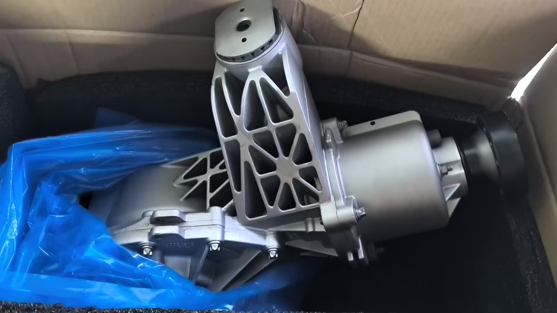 Original OEM 95273523 Mokka Trax Encore 4x4 Differential Rear Axle
