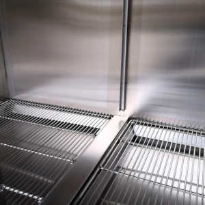 Équipement Vétérinaire Cage pour Chien 4 Portes en Acier Inoxydable 304 avec Pieds Antidérapants, Conception Robuste, Écologique et Intérieur Spacieux - Product Image 3