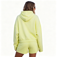 Ensemble de survêtement personnalisé pour femme, coupe ajustée, printemps-automne, avec cordon de serrage, respirant, comprenant un sweat à capuche décontracté et un short de sport, idéal pour le fitness et le sport.