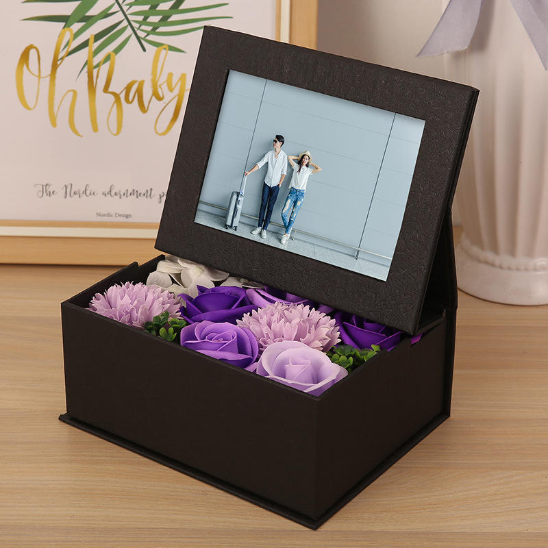 ดอกไม้สบู่พร้อมอัลบั้มรูป + กล่องของขวัญสีดำ