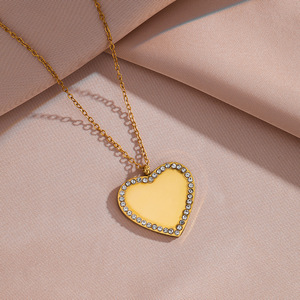 Colliers à breloques tendance en acier inoxydable <span class=keywords><strong>de</strong></span> haute qualité, pendentifs cœur vierges dorés pour femme - Product Image 5