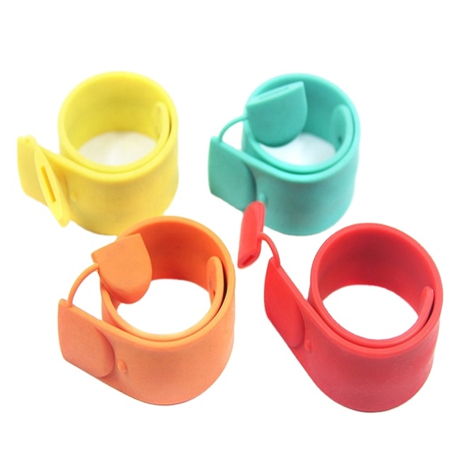 OKSILICONE 100% Eco Friendly Custom Silicone Slap Bracelet USB Flash Drives Slap Bracelet Wristband