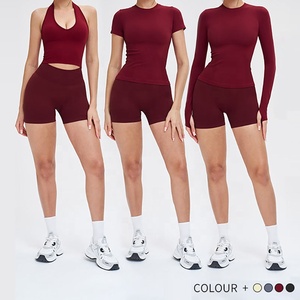 Set Yoga Personalizzato con Logo, Top Sportivo Senza Cuciture e Leggings a Vita Alta Modellanti per <span class=keywords><strong>Donna</strong></span> - Product Image 1