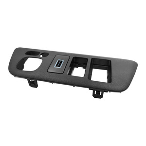 ฝาครอบแผงคอนโซลกลาง Sirui สำหรับ Dongfeng 560 580 พร้อมพอร์ต USB และรองรับการชาร์จเร็ว - Product Image 2