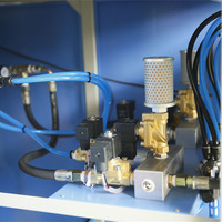 Machine de soufflage automatique de bouteilles en plastique d'eau minérale Système d'équipement Ligne de production de soufflage semi-automatique de bouteilles