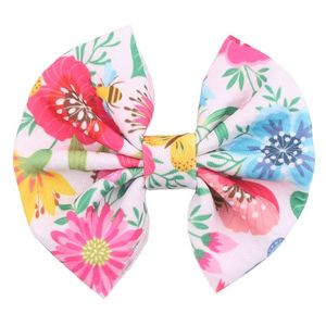 Accesorios para el Cabello Modernos y Lindos, Pinzas para el Cabello con Lazo de Tela Waffle con Estampado Floral de 4 Pulgadas para Niñas, Primavera-Verano - Product Image 3