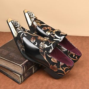 Produit phare 2026 - Chaussures de soirée décontractées de luxe pour hommes, style britannique, pour le marché international - Chaussures en cuir monobloc tendance - Product Image 2