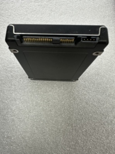 For PM1655 05RJND 118999878 MZILG1T16HCJRAC3 MZ-ILG1T60 1.6TB <b>2.5</b> Inch SAS 24Gbps State Solid Drive <b>SSD</b> PM1655 <b>SSD</b> - Product Image 3