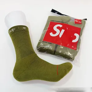 Productos para Dropshipping 2026, Calcetines de Tobillo de Diseño de Lujo, Paquete de 4 |   Toalla de felpa gruesa desechable antideslizante y amortiguadora - Product Image 4