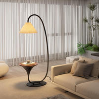 Lampadaire LED Nordique Moderne en Fer BGST pour Salon, Côté Canapé, Chambre à Coucher avec Rangement, Commande par Bouton et Lumière Chaude