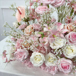 Decorazioni Floreali Artificiali di Rose Moderne e di Lusso Personalizzate all'Ingrosso, Centrotavola Fatto a Mano per Matrimoni e Festa della Mamma - Product Image 3