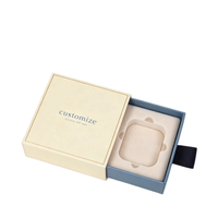 Boîte coulissante pour montre connectée avec logo personnalisé, bleu poussière, bordure dorée, insert moulé imprimé en police marine, ruban de tirage, emballage rigide