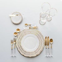 Service de table personnalisé en porcelaine blanche, vaisselle en forme de fleur, bord doré, céramique irrégulière blanche, assiettes à dîner de mariage