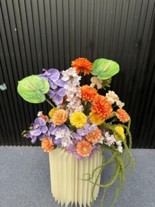 Arrangement de centre de table de luxe de haute qualité, rose vif, plantes, <span class=keywords><strong>guirlande</strong></span> de verdure, fleurs sauvages - Product Image 2