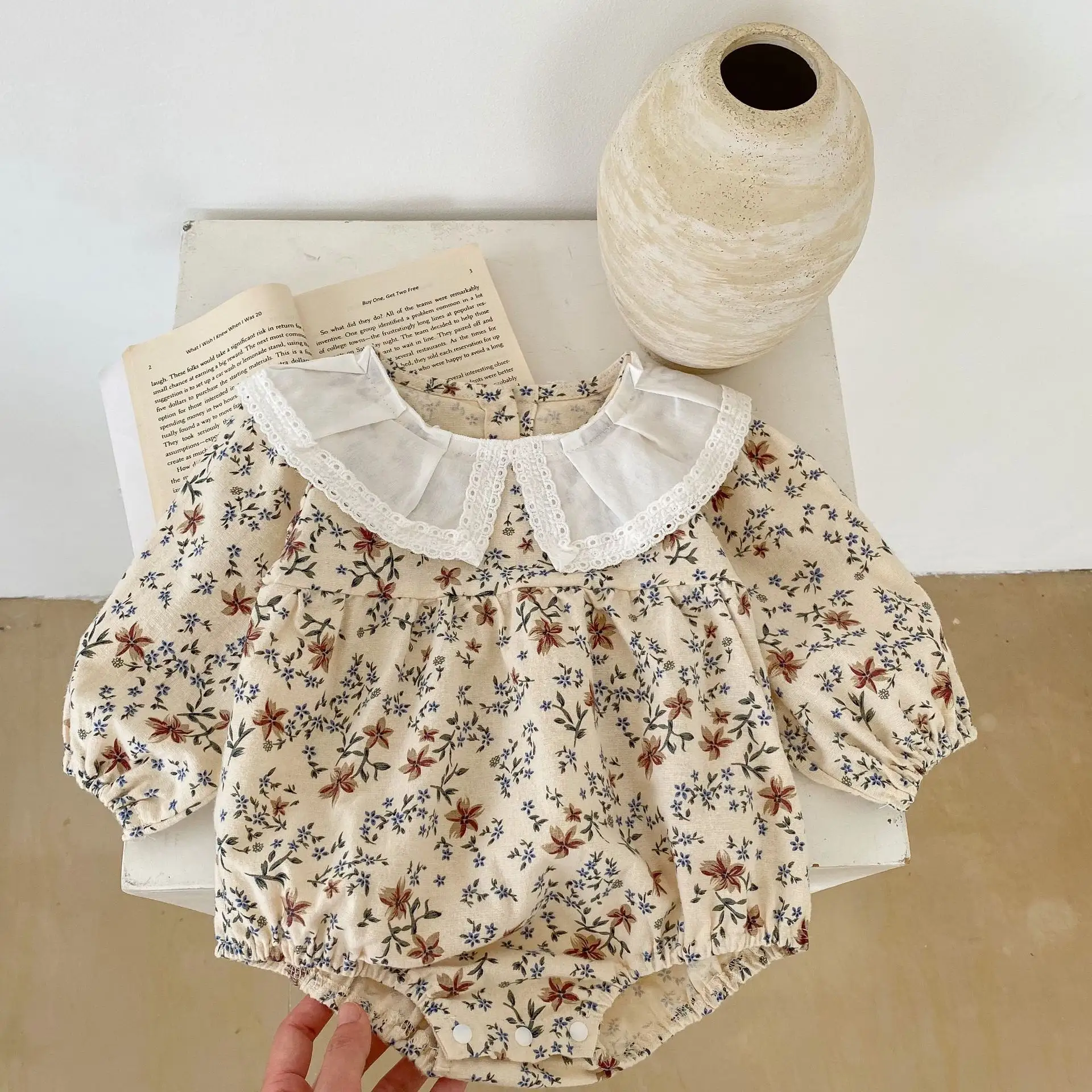 Spring 2023 New Girl's Clothing Cotton Infant Garment Flower Fashion Baby Long Sleeve Romper