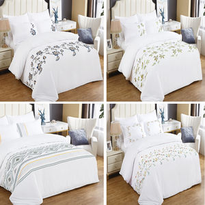 中国工厂绣花4/6pcs羽绒被套120GSM涤纶迪拜热卖刺绣白色酒店床上用品套装 - Product Image 5