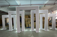 Fournitures de mariage, ensemble blanc pour fête, décoration de scène de mariage en acrylique PVC 3D avec éclairage LED pour la décoration de mariage