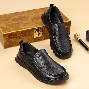 Mocasines de cuero genuino para hombre, punta redonda, sin cordones, suela de goma, zapatos casuales para todas las temporadas - Product Image 4