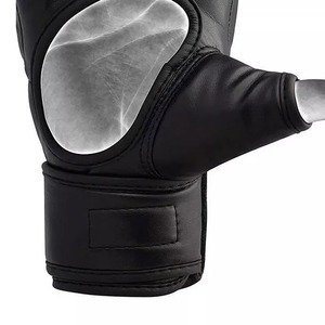 Gants de boxe et de MMA en cuir de vachette à demi-doigts pour hommes, matériau en silicone à motif imprimé pour l'entraînement, les sports de plein air, les affaires. - Product Image 4
